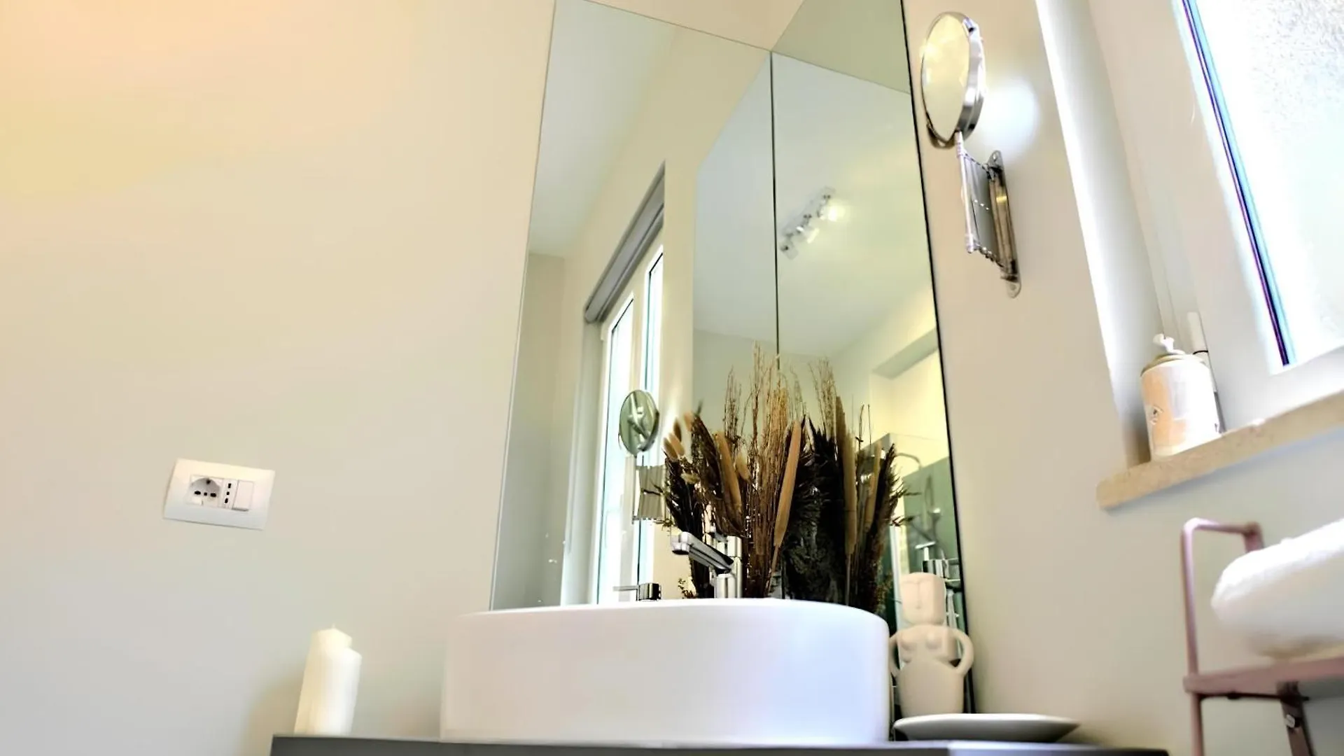 Апартаменты Vuel Sea View House -10 Minutes From The Airport Фьюмичино