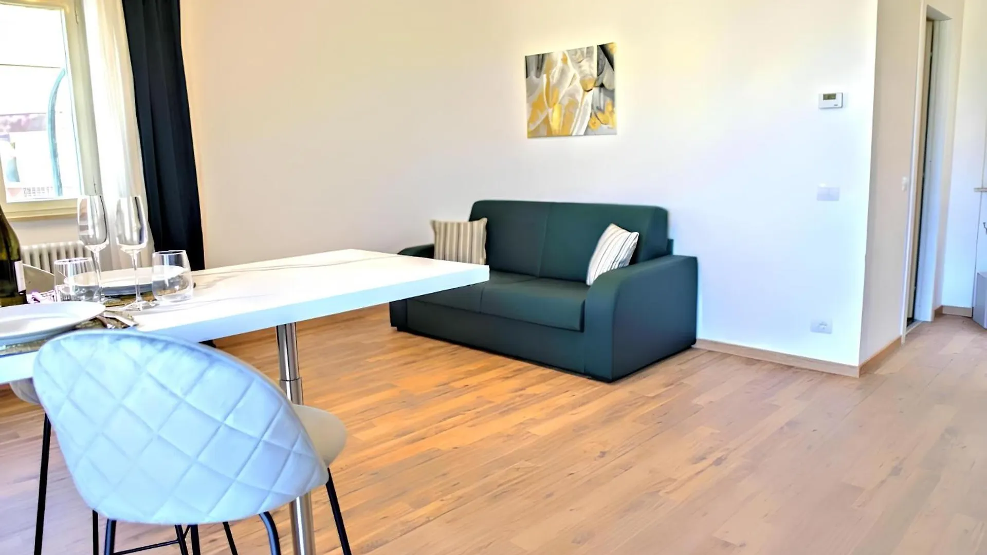 Апартаменты Vuel Sea View House -10 Minutes From The Airport Фьюмичино