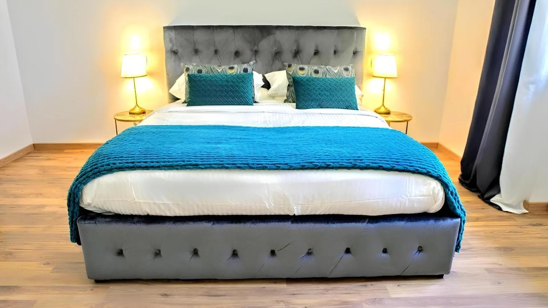 Апартаменты Vuel Sea View House -10 Minutes From The Airport Фьюмичино 0*,  Италия